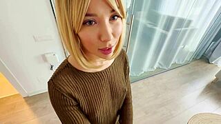 穿丝袜的大屁股熟女上班前渴望快速做爱