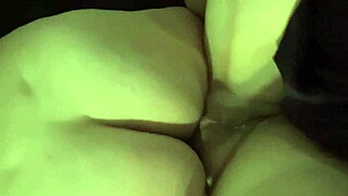 Amatérská mladá 18+ se mazlí se švédským creampie akcí