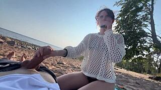 เจอคนแปลกหน้าในหาดสาธารณะเพื่อสนุก