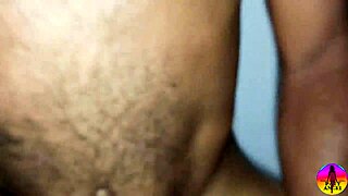 واو، أصدقاء الجامعة ينيكوني من الخلف بقذف مزدوج!