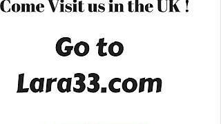 Busty Milf Fingeret Hårdt i Sygeplejerskeoutfit på Arbejdet