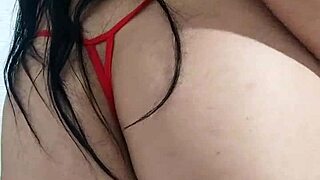 Kaithsaumeth, klar til eksplosive sprøjt? Latina luder fingerer i beskidt solo!