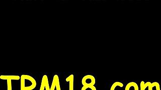 现在唤醒那个狂野的东方阴户