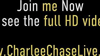 Isotissiset äidit Charlee Chase ja Amber Lynn Bach sormivat kovaa