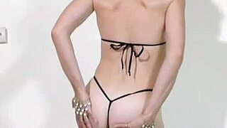 ジュルスのエキゾチックな壁ストリップがハマる、動きがヤバい