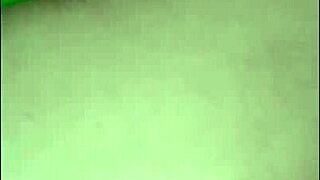 ฉันไม่คิดเลยว่าลูกเลี้ยงจะเย็ดก้นฉันตามสัญญา