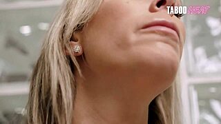 Η βήμα-μαμά Nikki Brooks σε τρελαίνει με το στόμα της σε φαντασία ASMR