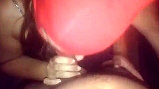 MILF Venezuela Punya Keterampilan Oral yang Super Liar!