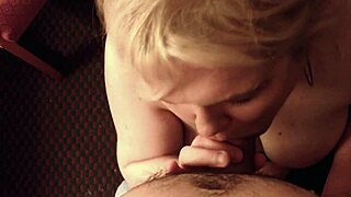 Jenna Jaymes knäböjer för stor kuk POV-blowjob!