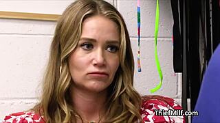 熟女嫌疑人骑警官鸡巴时呻吟