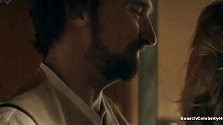 Rosamund Pike, искаш ли да ми покажеш още?