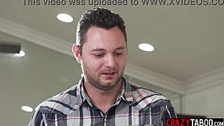 Brittany Andrews Haus Titfuck, Anak Tiri Kasih Besar