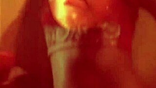 Penari Perut Seksi Punya Gerakan Buat Nikmatin Momen