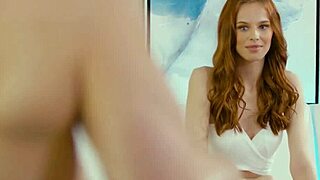 嘿，想看巨乳熟女在三人行合集中狂野乱搞吗？Jillian Janson 加入！