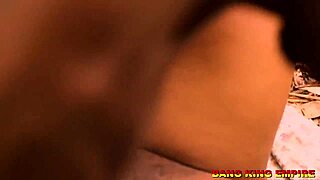 BBC非洲色情明星在丛林中猛烈钻BBW国王