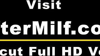 Gruba rudowłosa MILF wyruchana w biurze ochrony za kradzież