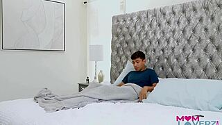 Мачеха Пенни Барбер жаждет глубокого кремпая в S3-E4.