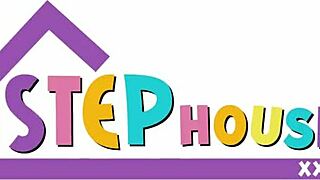 bbw סטפמאם מתגרה עם בלוג'וב סלופי לפני רכיבה על זין של סטפסון