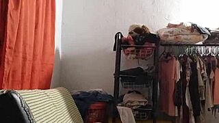 किचन में वाइफ की सिस्टर के साथ क्विक डॉगी स्टाइल