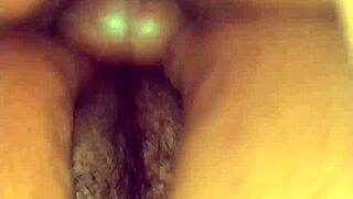 Моя тугая латиноамериканская киска сочится кремовой смазкой после траха