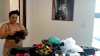 परव क्लिनिक डॉक्टर पेशेंट नतalia प्राडो और नर्स अगाथा लुडोविनो को फक करता है मजेदार बैकस्टेज मोमेंट्स में।