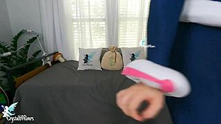 Veľké prsia tínedžerka 18+ ťa vedie JOI počas intenzívneho počítania ku ejakulácii v cosplay