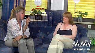 Mmv filmuje Petru, jak půjčuje pomocnou ruku