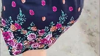 Olgun kadını kamuda etek altı flaş yaparken yakaladım, tamamen teslim oldu.