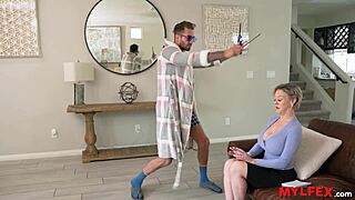 เอ่อ Mylfex เด็กเกียจเล่นกับ มิลฟ์ ตำรวจ