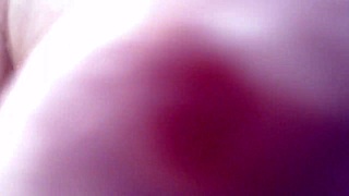 אני נואשת ששון יזריע את הגוף האדום העבה שלי