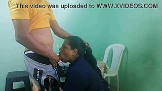 Üvey anne üvey oğlu tarafından kocasının ofisinde beceriliyor.