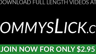 Teen 18+ Khloe Kapri sa ponára do chlpatých busty piče Ryan Keely