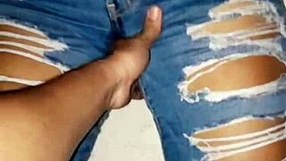 वाइल्ड पार्टी के बाद मेरी सिस्टर-इन-लॉ का स्टनिंग अस्स देवोर कर रहा!