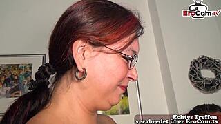 德国业余夫妻尝试成熟换妻俱乐部的FFM三人行试镜访谈