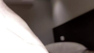 Končaj mi na obraz in pičko med divjim ježdanjem!