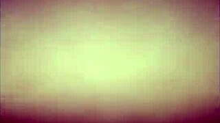 Voitko tämä milf panna ristiinpukeutuneen sissy-poikaystävänsä leluilla?