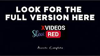 פלור דה דמיאנה מנשקת מפורסם, מתחילה זיונים עירומים, רוצה שלישיית ביסקסואלית