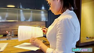 Onaner til mine store patter på Ladylyne