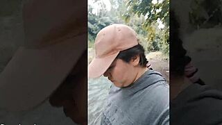 ดูดควยนอกบ้านรู้สึกดีมากกับหีสาวอายุ 18+ แน่นๆ