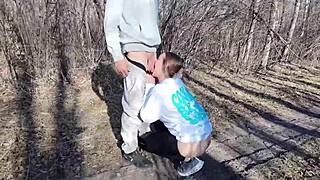 Cewek Montok Digebor di Kamar Mandi Umum Kamp