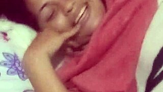 ثوري يوقظني للجنس الخشن بعد أن يغادر الزوج الخائن