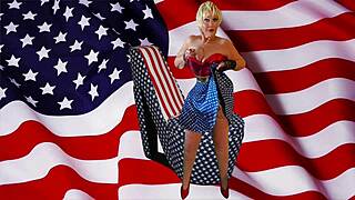 Nine vatansever oyuncakla yalatıp içime boşaltıyor