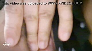 Solo masturbierende dicke große Titten so nass und geil