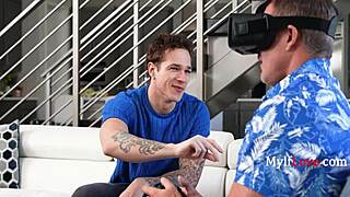 Ayah Tiri Hilang di Meta Verse Sementara Ibu Tiri dan Anak Nakal