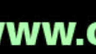 시골에서 발견, 성숙녀 노부코 오다와라가 핀살로에서 비밀 풀서비스 제공