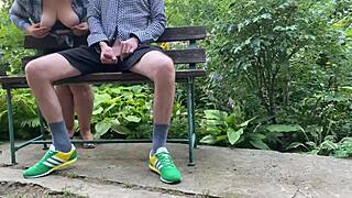 Matures cougars aux gros seins flasques me font jouir en levrette