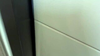 Уау, майката на приятеля ми смело ми взе девствеността в мисионерска поза - руски аматьорски чат