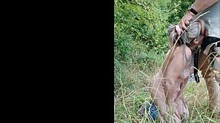 J'ai vu cette fille esclave sur l'autoroute qui flashait et faisait une pipe, c'était trop sauvage