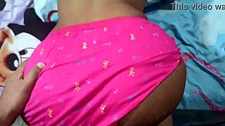 देसी इंडियन लड़की को एक्स बॉयफ्रेंड द्वारा हार्ड डॉगी में चोदा जाता है!