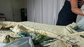 Ali Allure teilt Bett mit Kollegen 😏